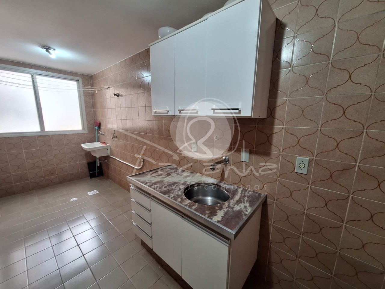 Apartamento à venda com 1 quarto, 45m² - Foto 2