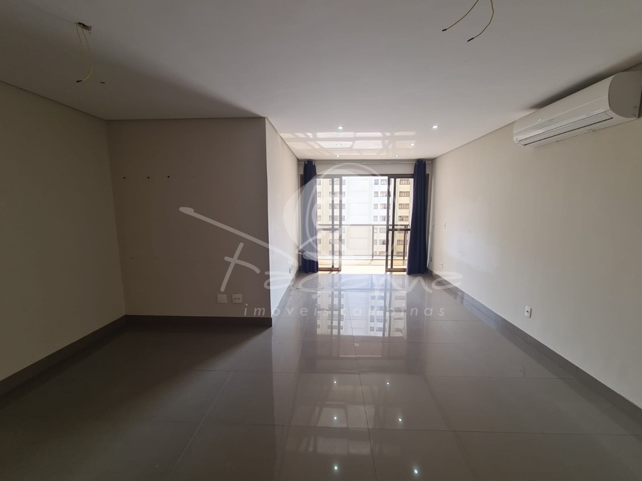 Apartamento à venda com 3 quartos, 120m² - Foto 2