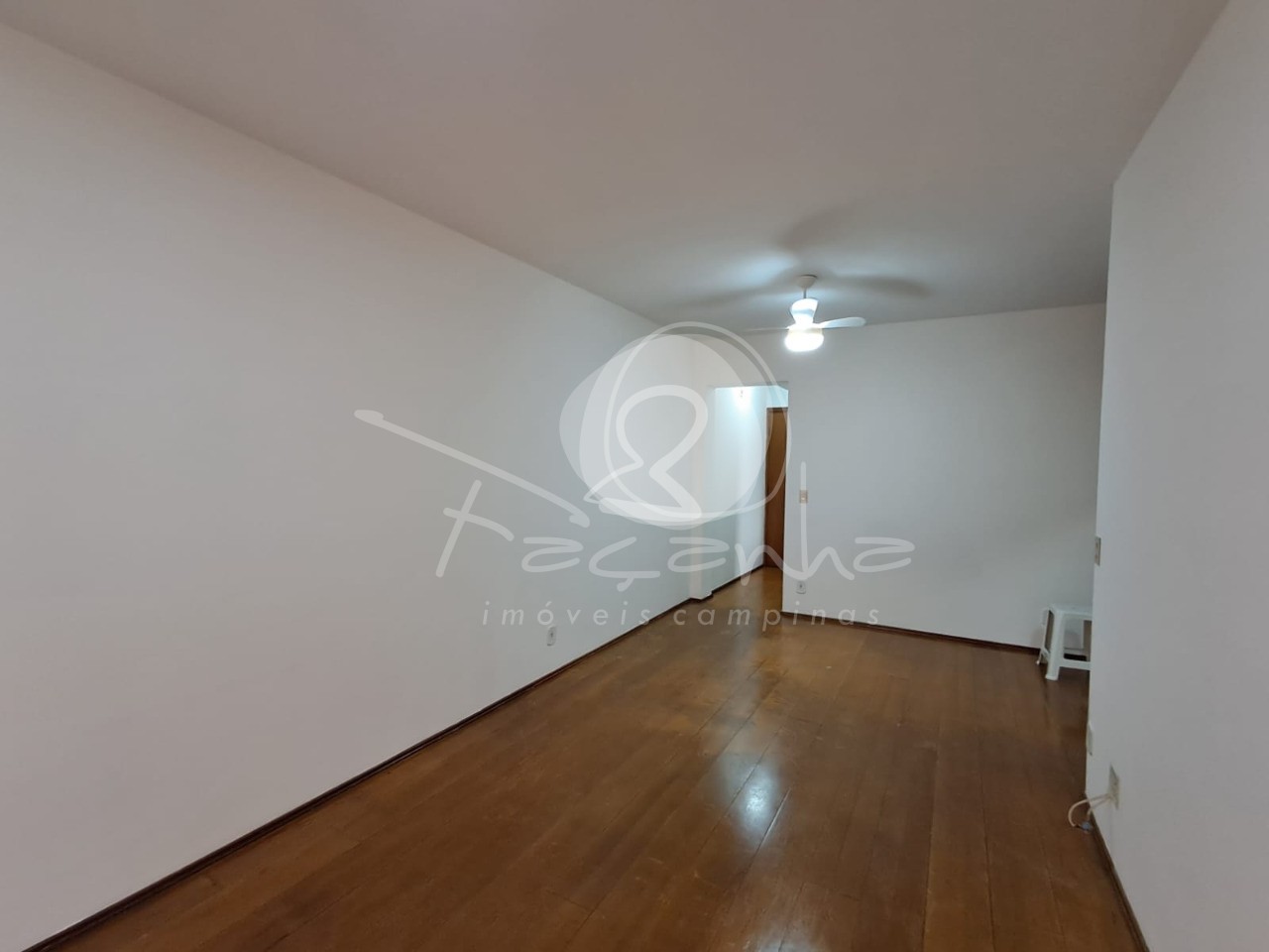 Apartamento para alugar com 2 quartos, 81m² - Foto 3