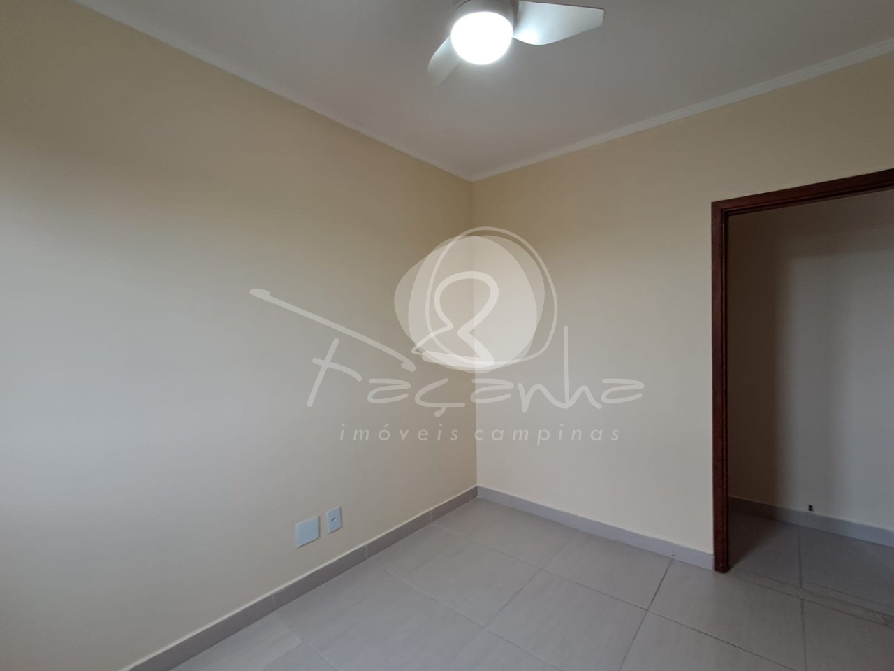 Apartamento para alugar com 3 quartos, 115m² - Foto 10