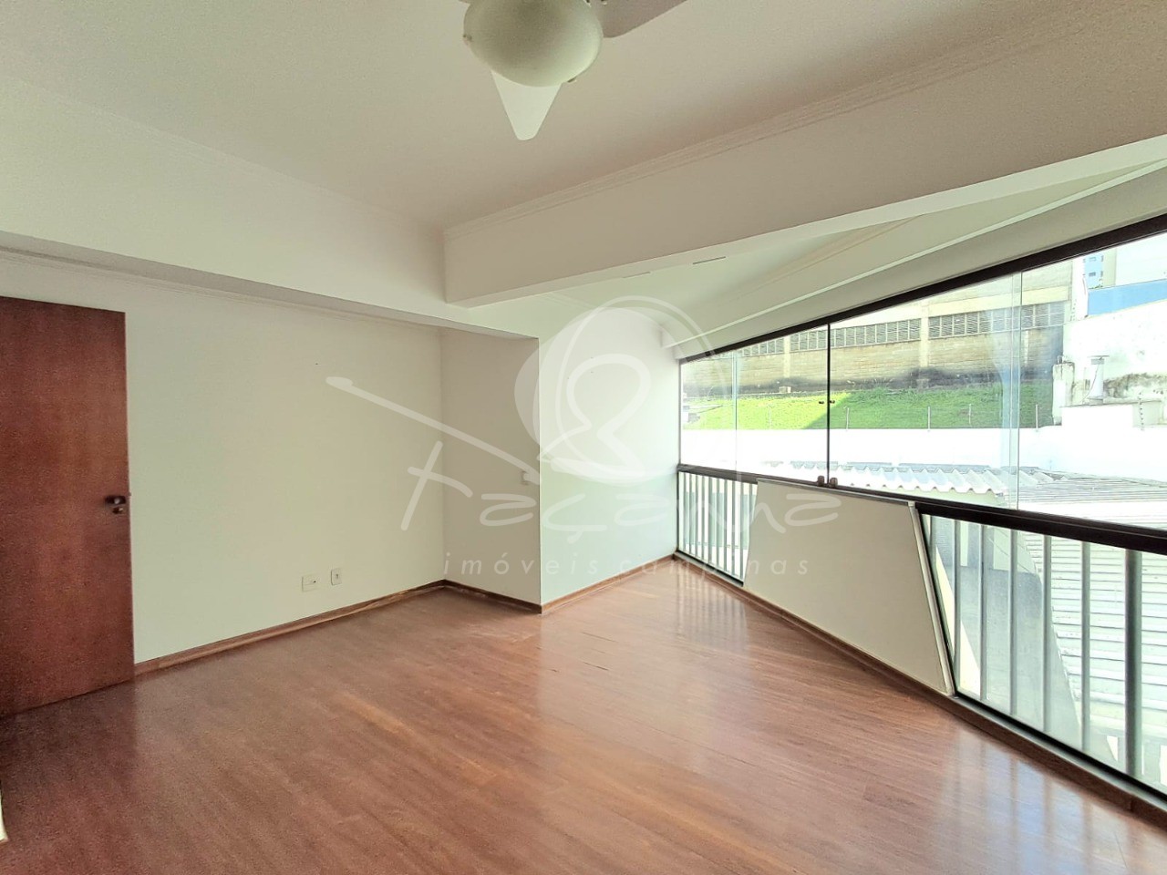 Apartamento à venda com 4 quartos, 184m² - Foto 15