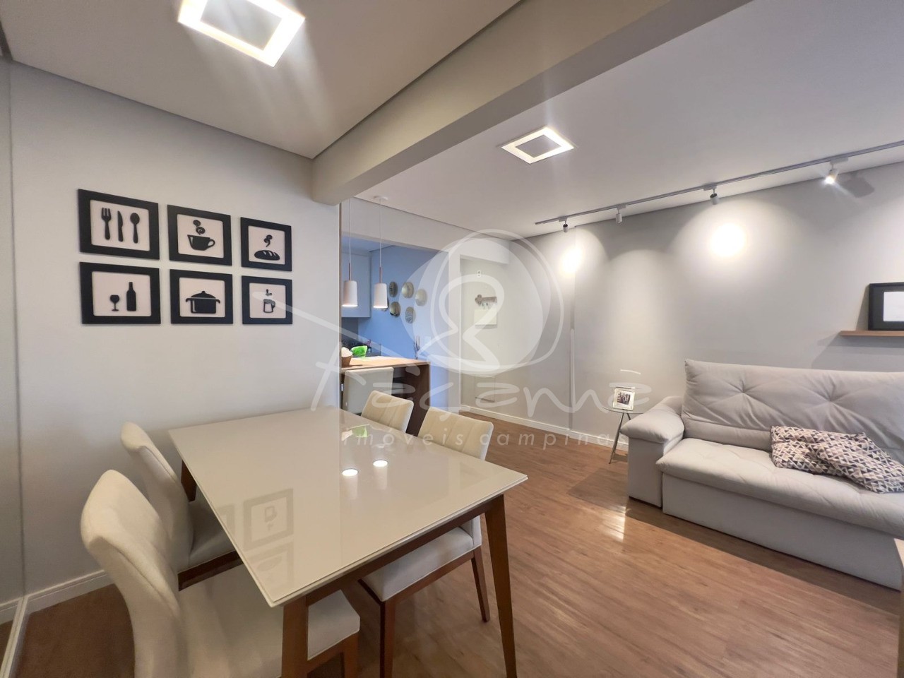 Apartamento à venda com 3 quartos, 80m² - Foto 4