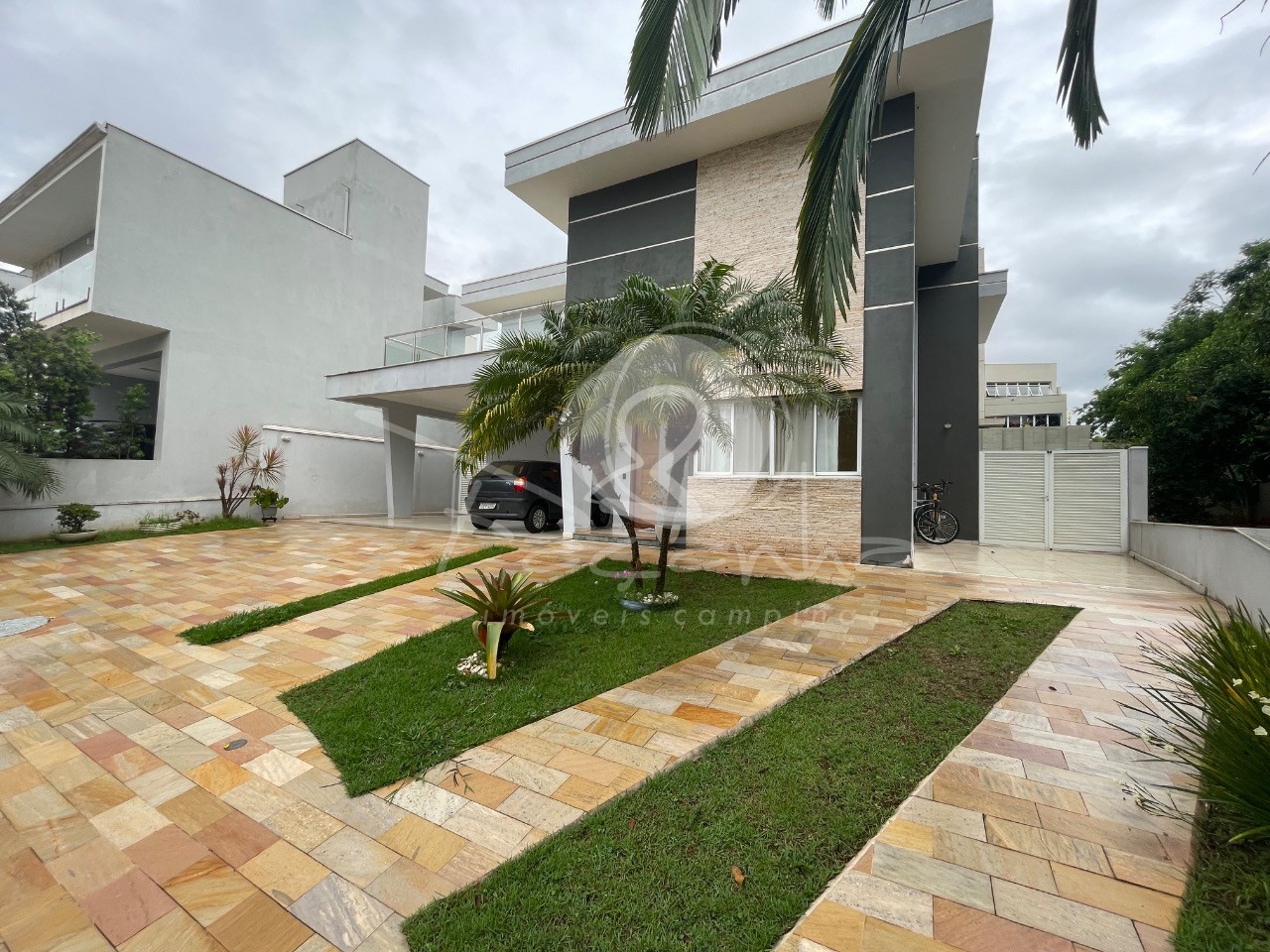 Casa de Condomínio à venda com 4 quartos, 377m² - Foto 5