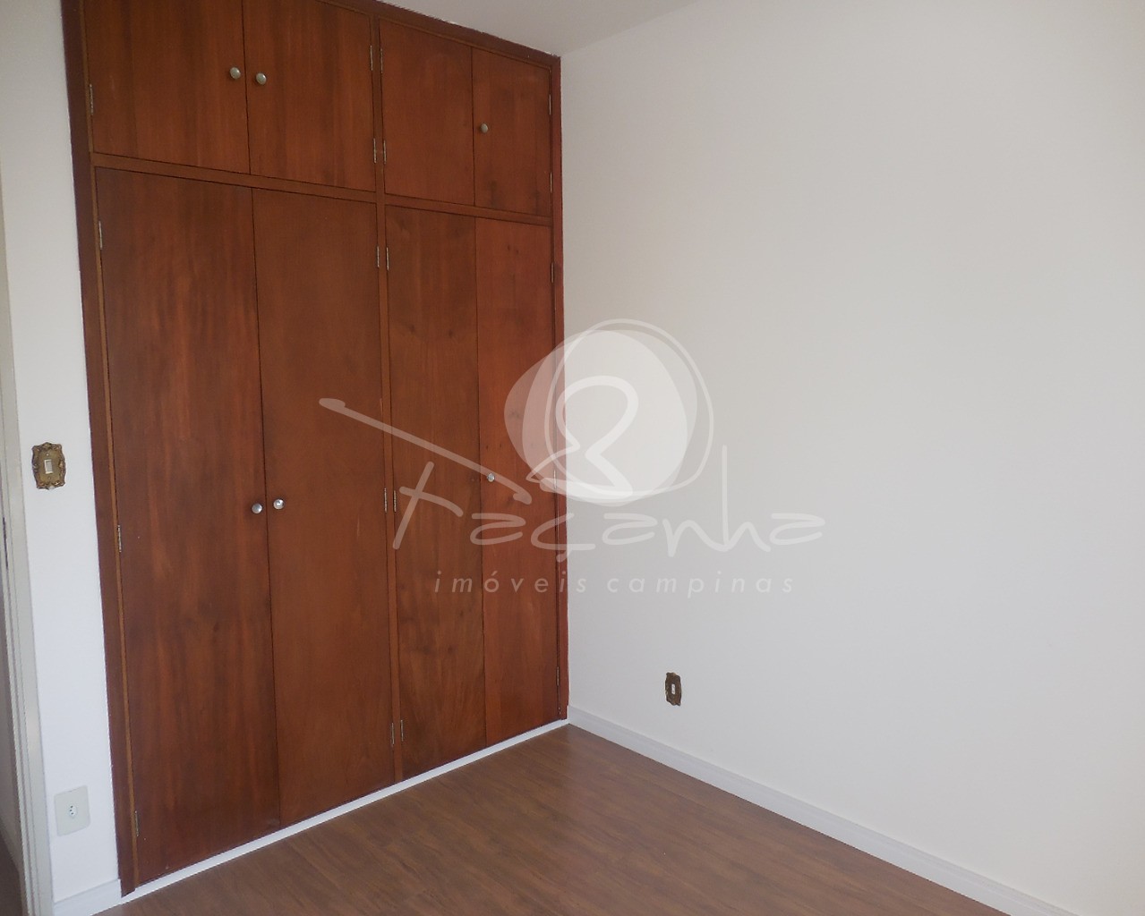 Apartamento à venda com 2 quartos, 70m² - Foto 8