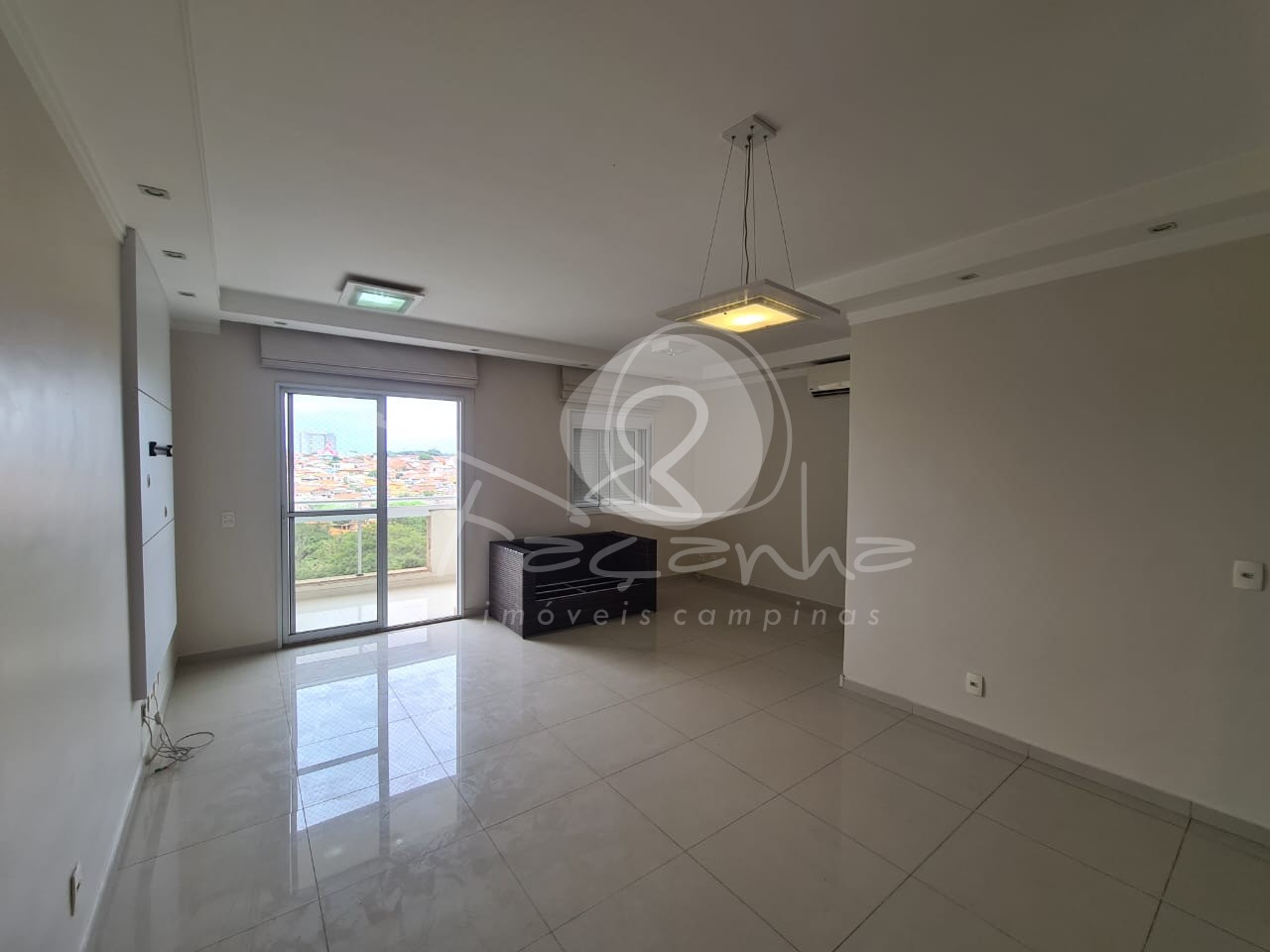 Apartamento para alugar com 3 quartos, 94m² - Foto 1