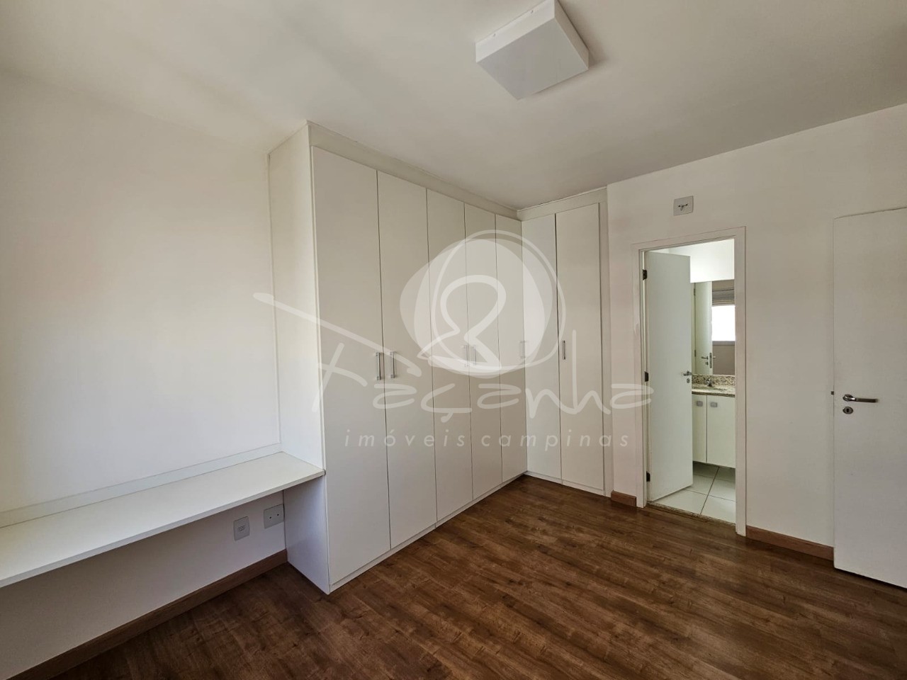 Apartamento à venda com 3 quartos, 87m² - Foto 8