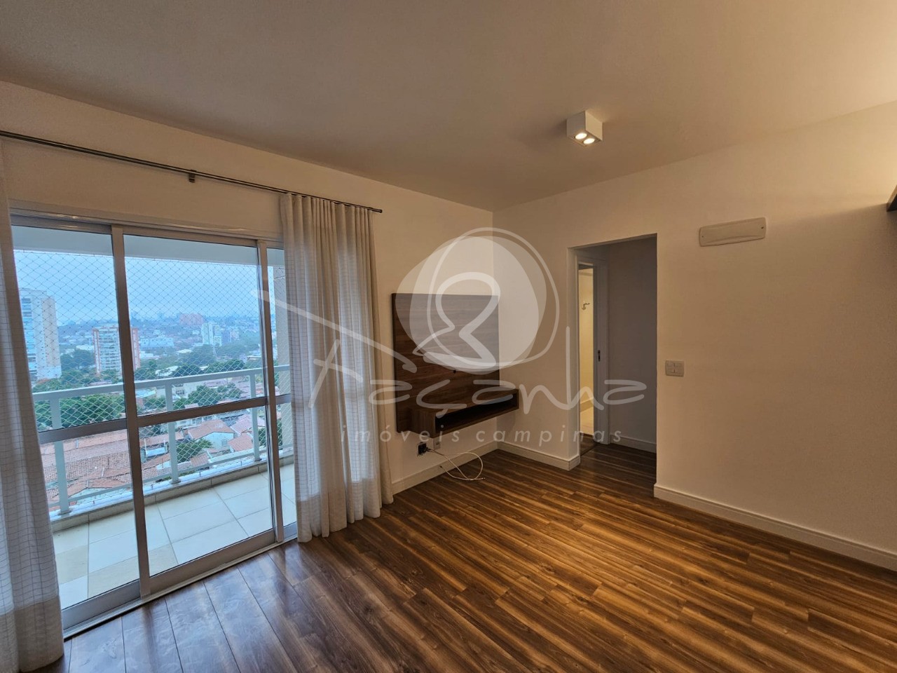 Apartamento para alugar com 2 quartos, 66m² - Foto 4