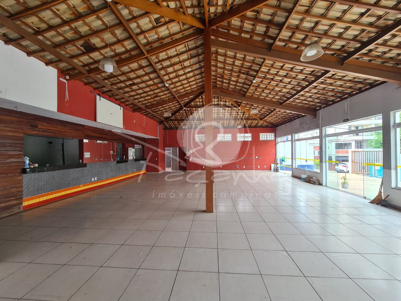 Prédio Inteiro à venda e aluguel, 290m² - Foto 1