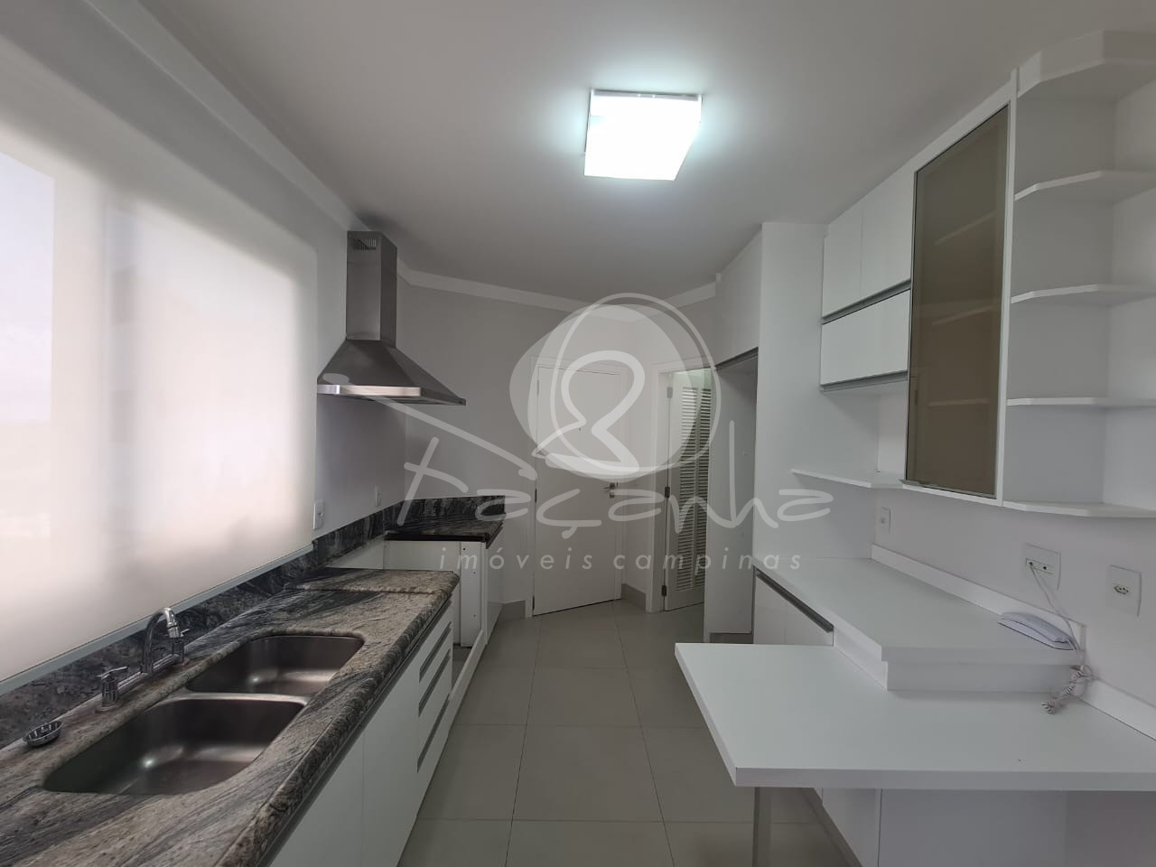 Apartamento para alugar com 3 quartos, 137m² - Foto 26