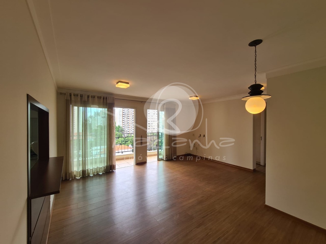 Apartamento à venda com 3 quartos, 75m² - Foto 4