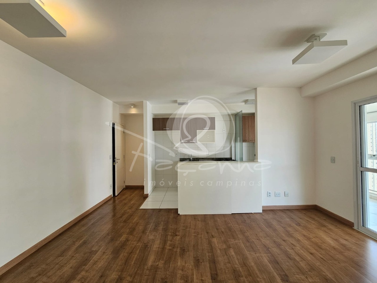 Apartamento à venda com 3 quartos, 87m² - Foto 2