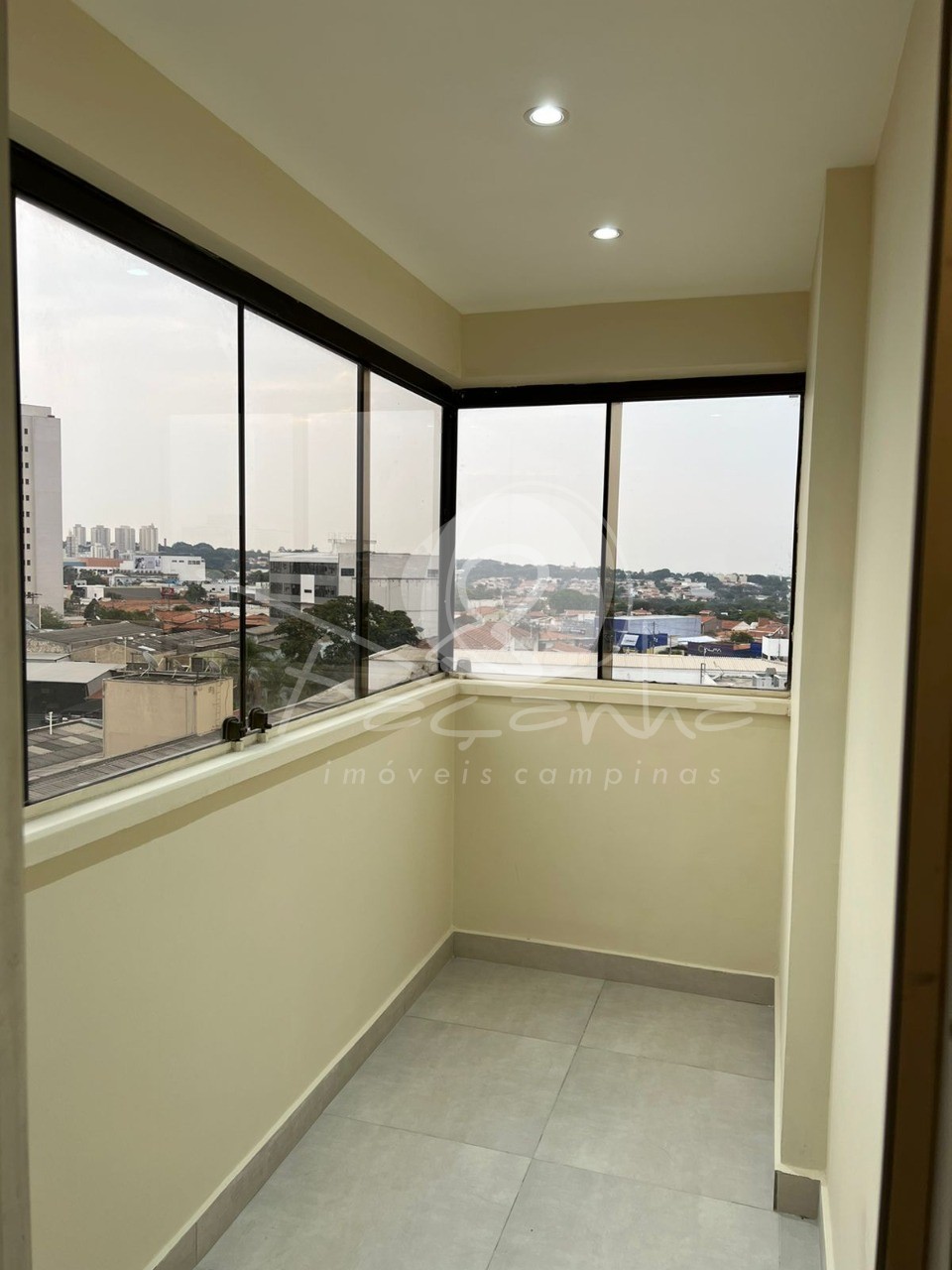 Apartamento à venda com 3 quartos, 153m² - Foto 6