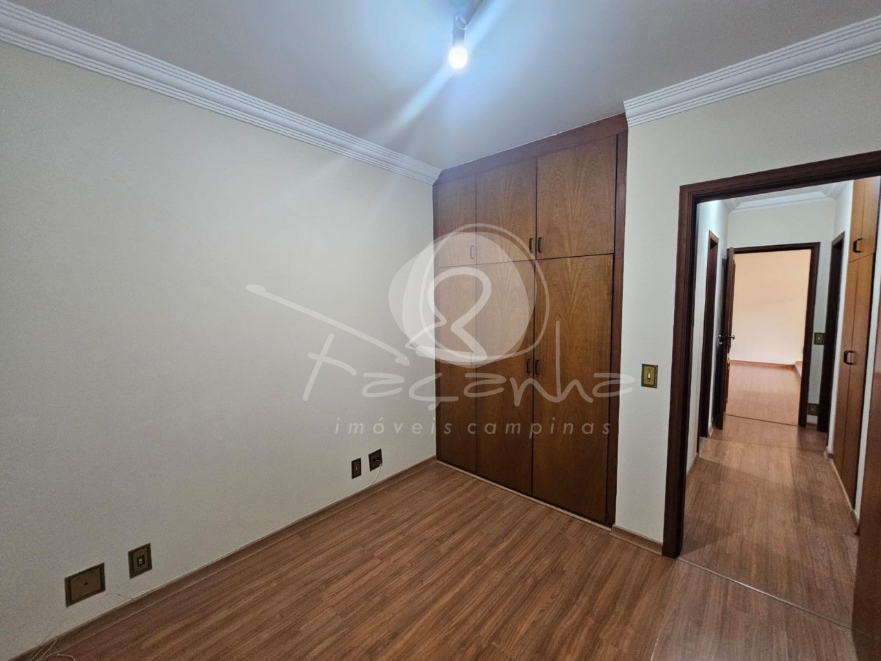 Apartamento à venda com 3 quartos, 96m² - Foto 9