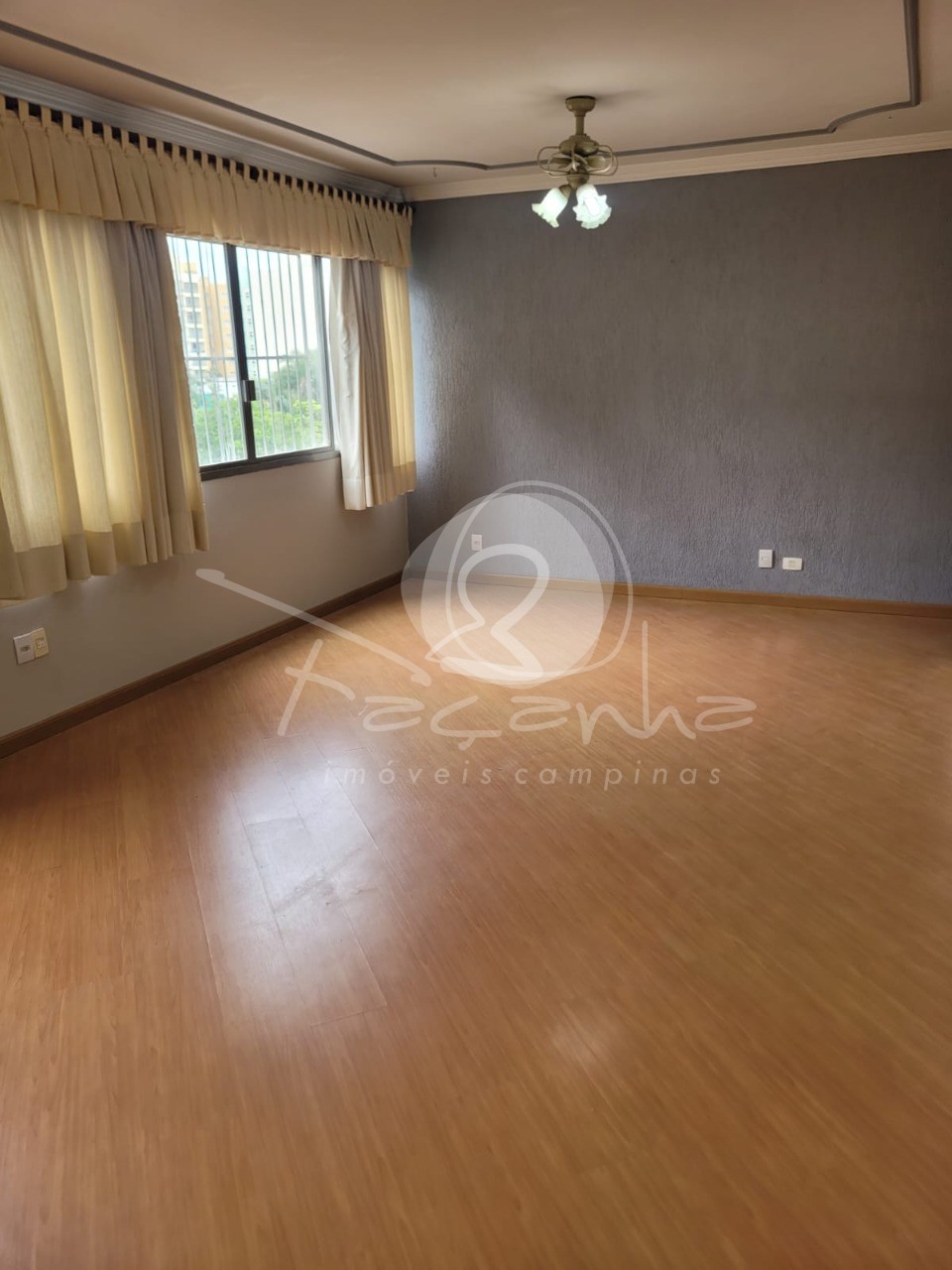 Apartamento à venda com 3 quartos, 110m² - Foto 2