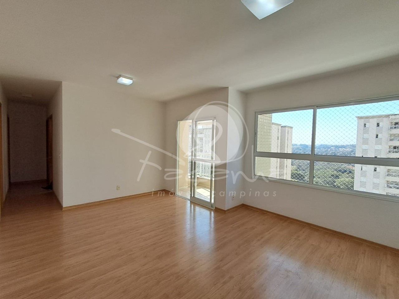 Apartamento à venda com 3 quartos, 81m² - Foto 1