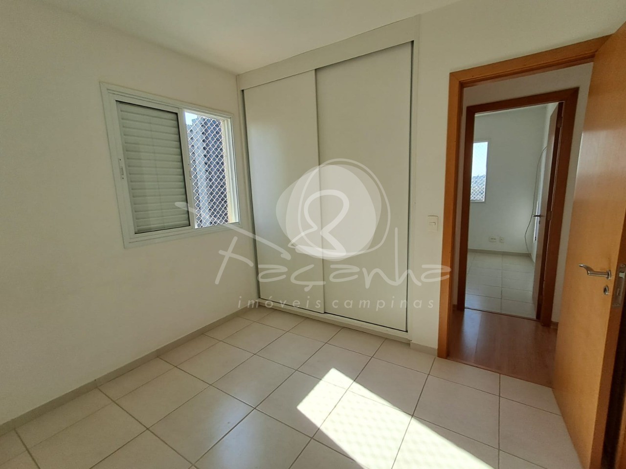 Apartamento à venda com 3 quartos, 81m² - Foto 7