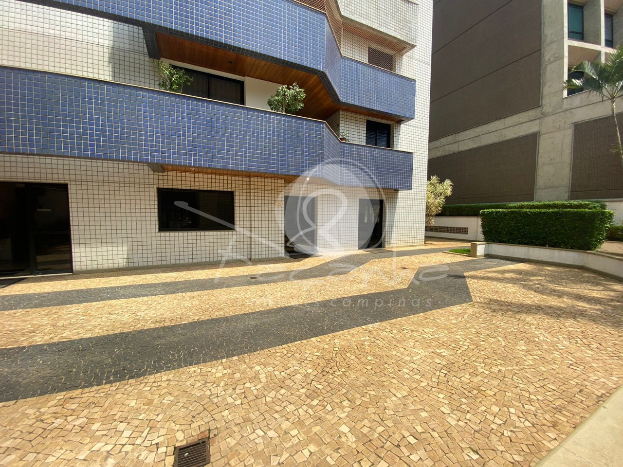 Apartamento à venda com 3 quartos, 168m² - Foto 33