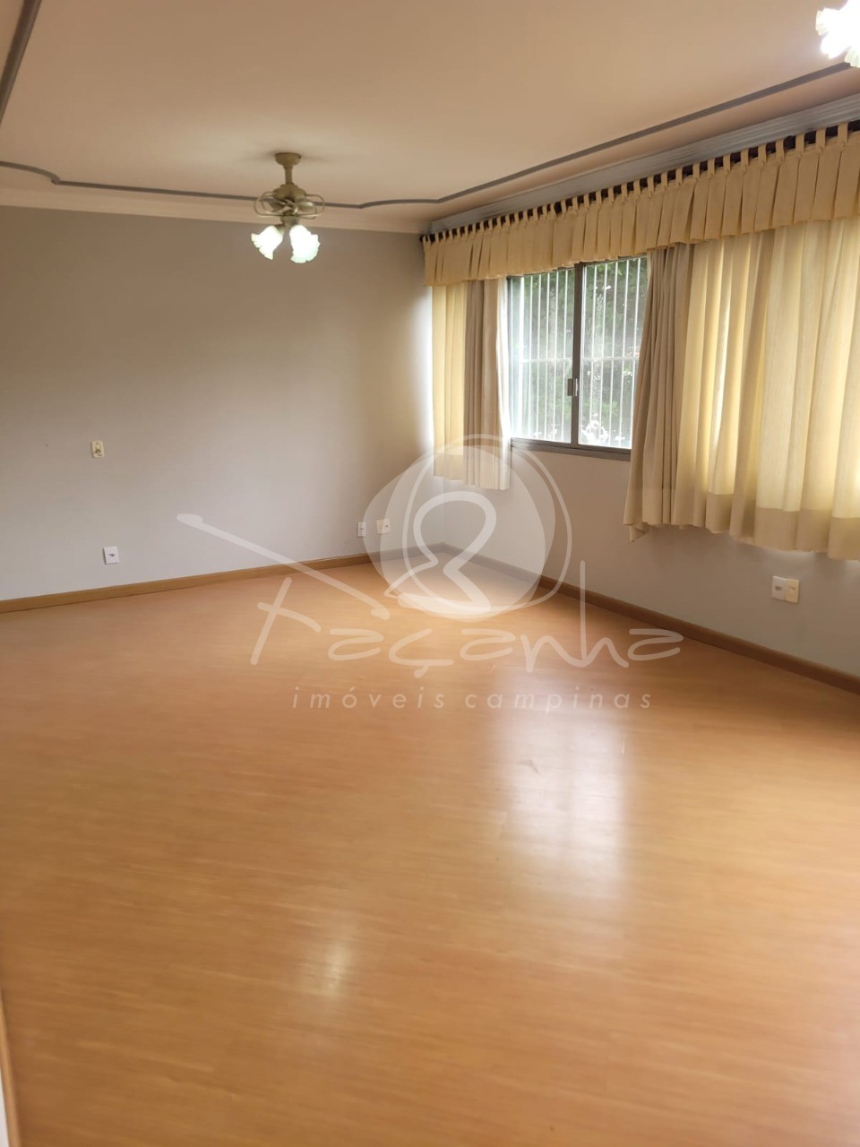 Apartamento à venda com 3 quartos, 110m² - Foto 1