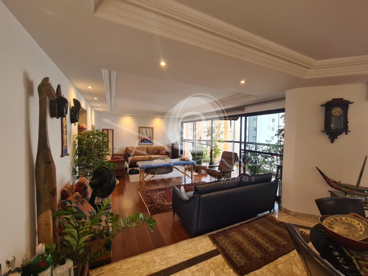 Apartamento à venda com 4 quartos, 266m² - Foto 4