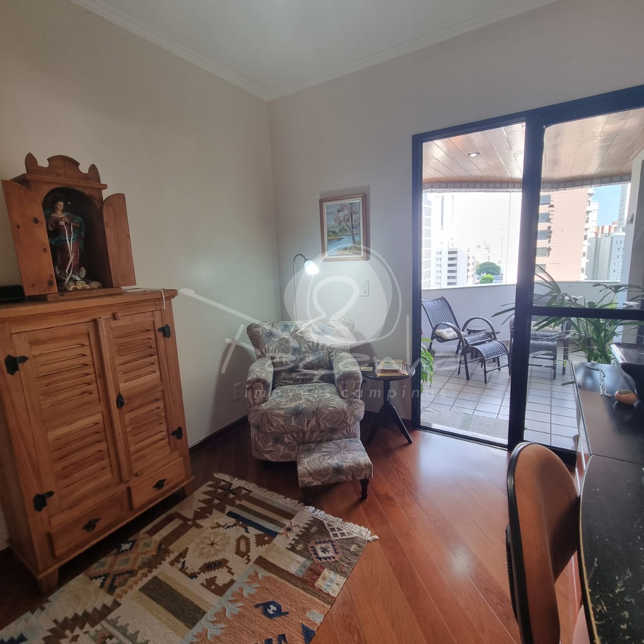 Apartamento à venda com 4 quartos, 156m² - Foto 2