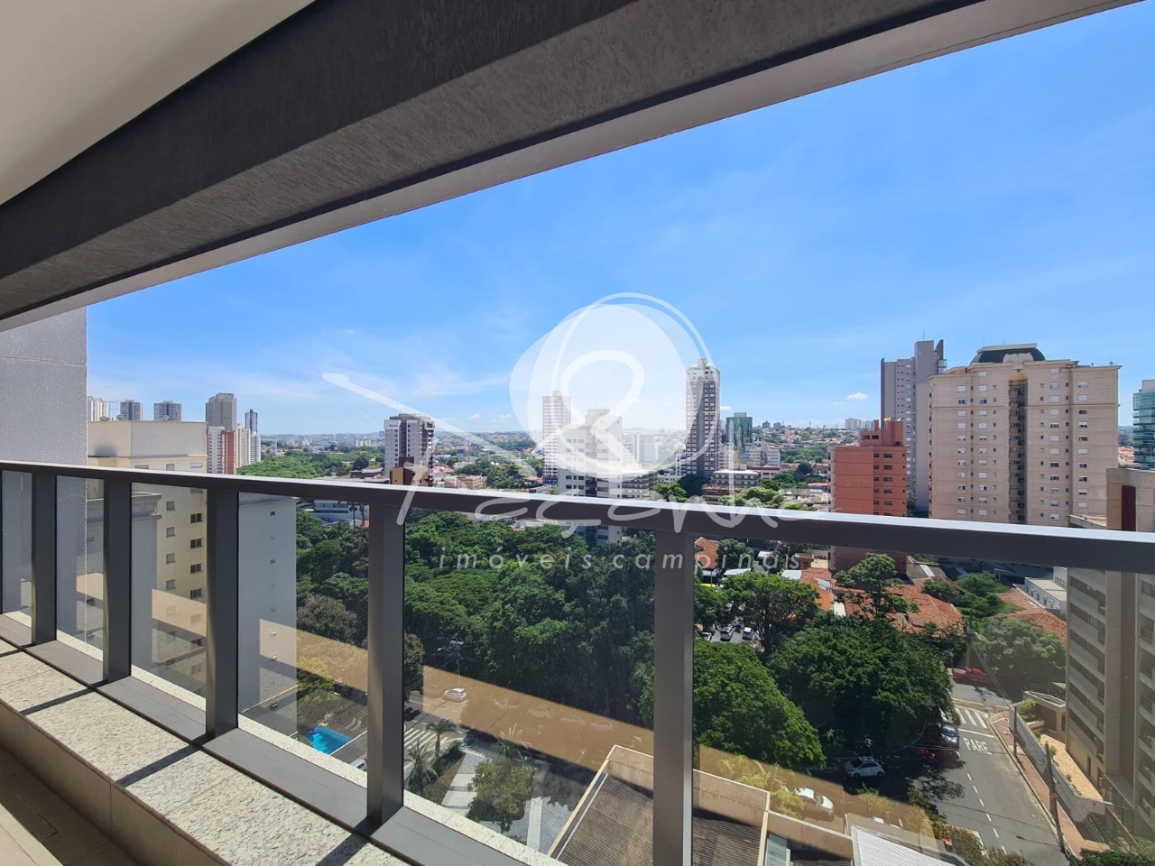 Apartamento à venda com 4 quartos, 317m² - Foto 1