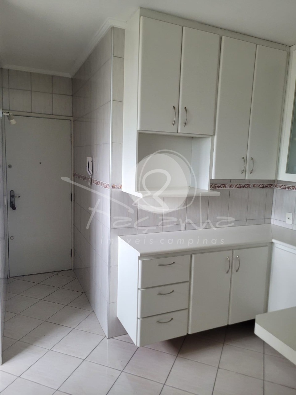 Apartamento à venda com 3 quartos, 110m² - Foto 17