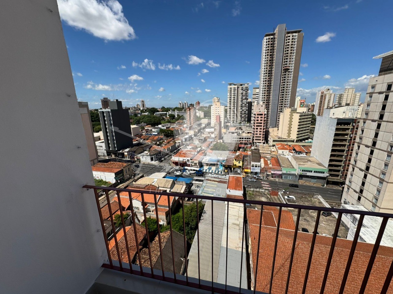 Apartamento à venda com 2 quartos, 81m² - Foto 3