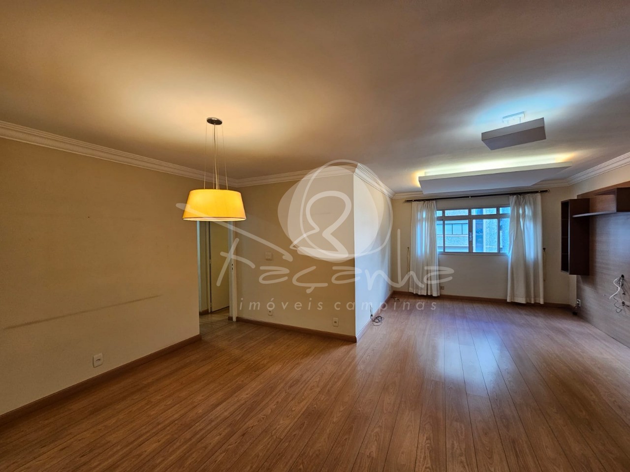 Apartamento à venda com 3 quartos, 120m² - Foto 1