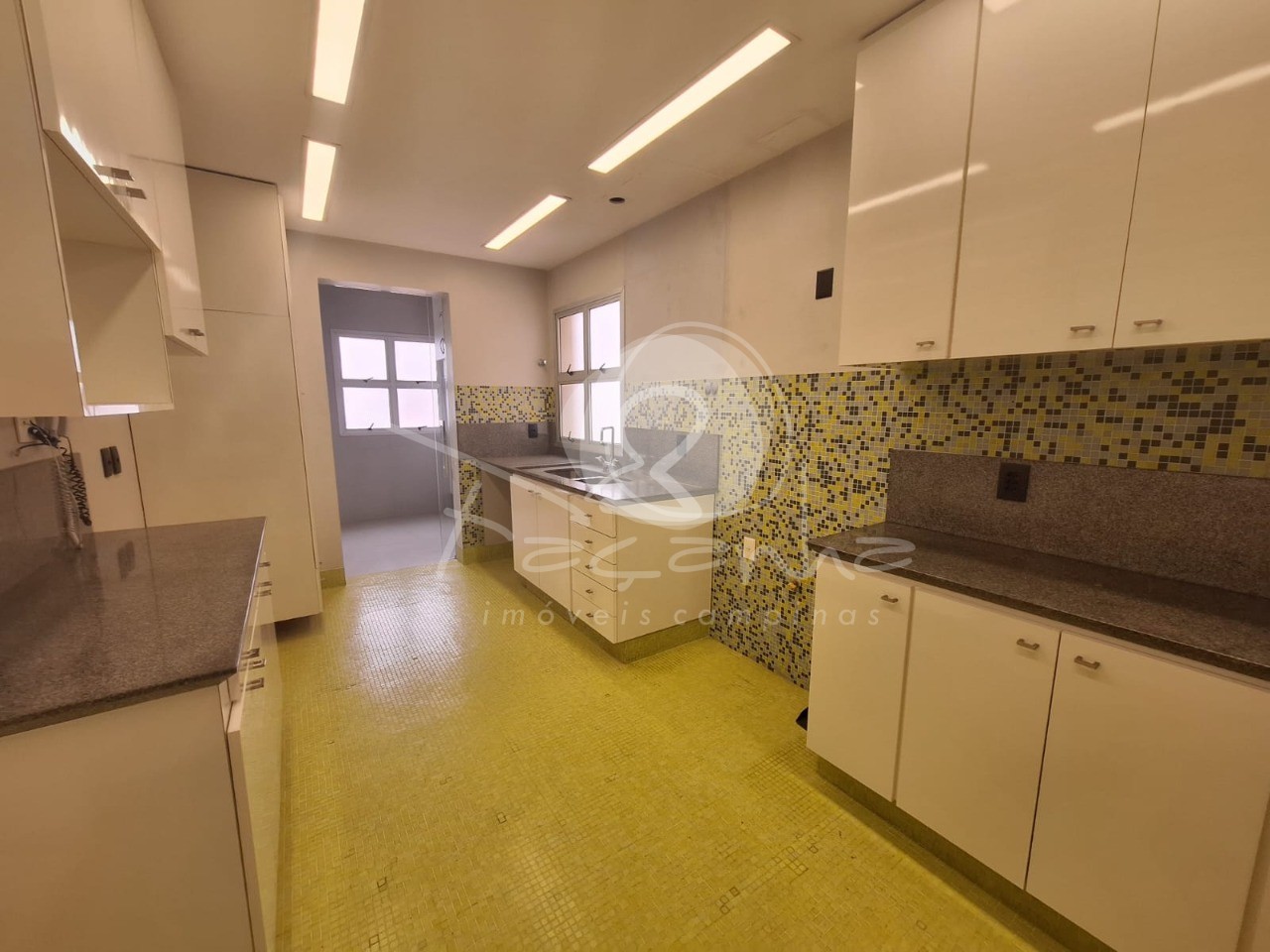 Apartamento à venda com 4 quartos, 250m² - Foto 6