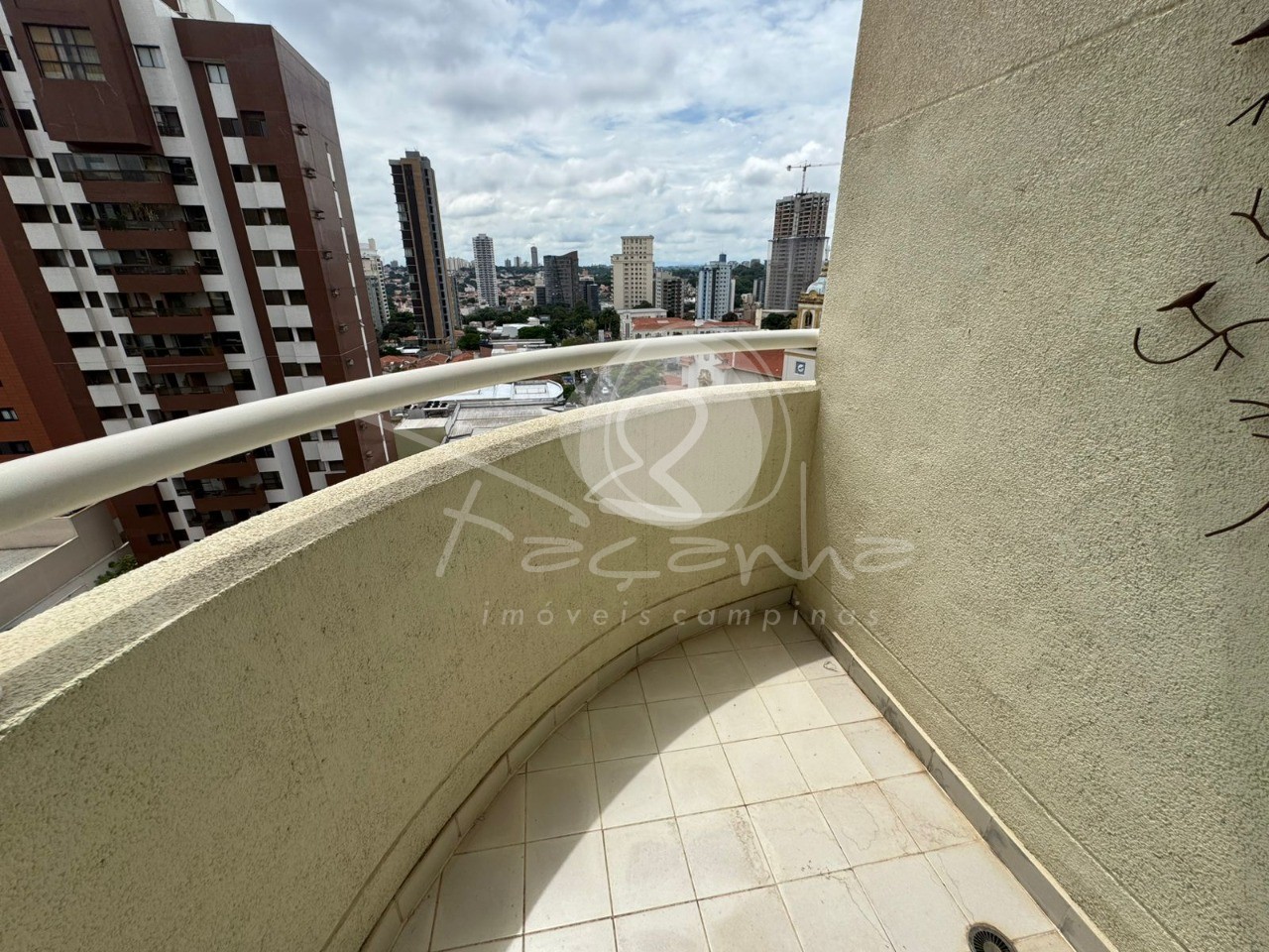 Apartamento para alugar com 1 quarto, 50m² - Foto 6