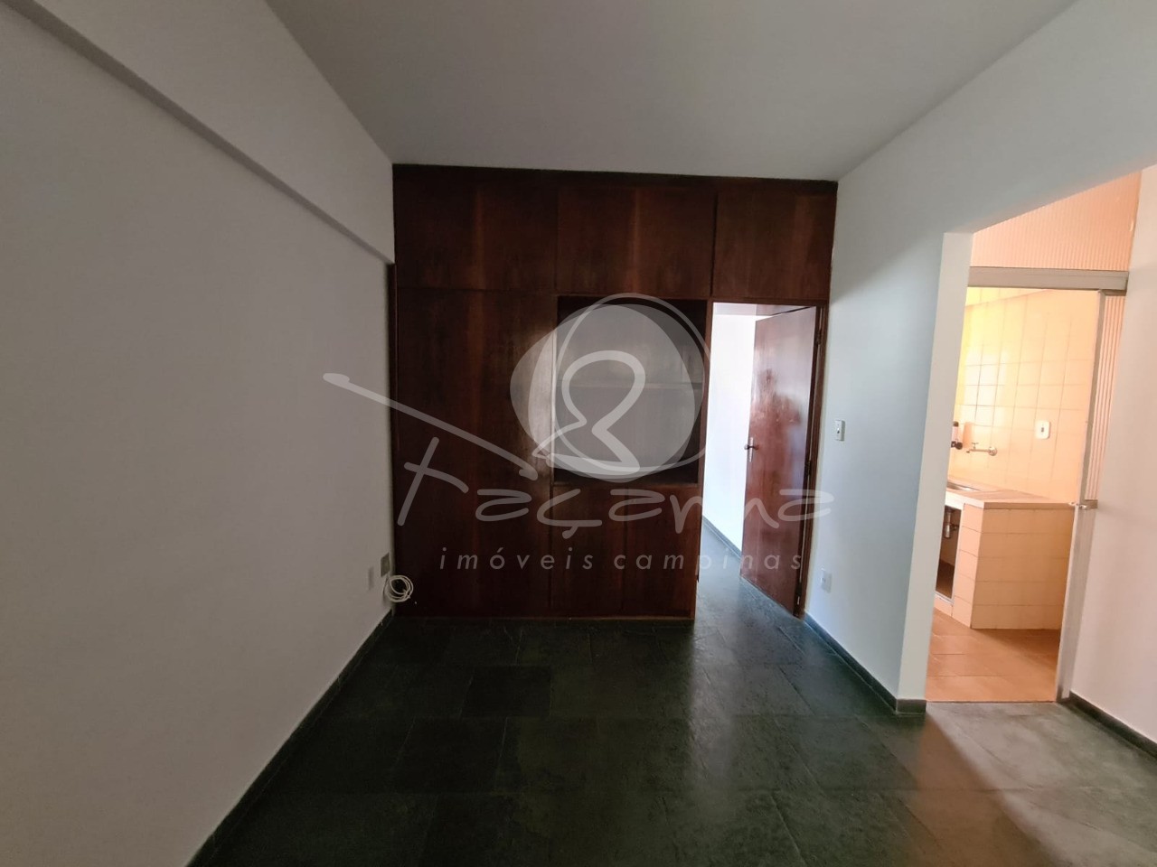 Apartamento à venda com 1 quarto, 40m² - Foto 1