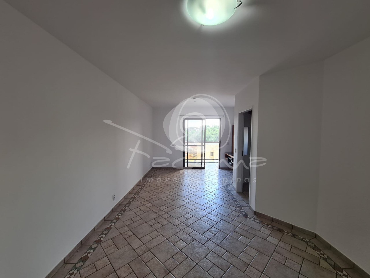 Apartamento à venda com 2 quartos, 74m² - Foto 1