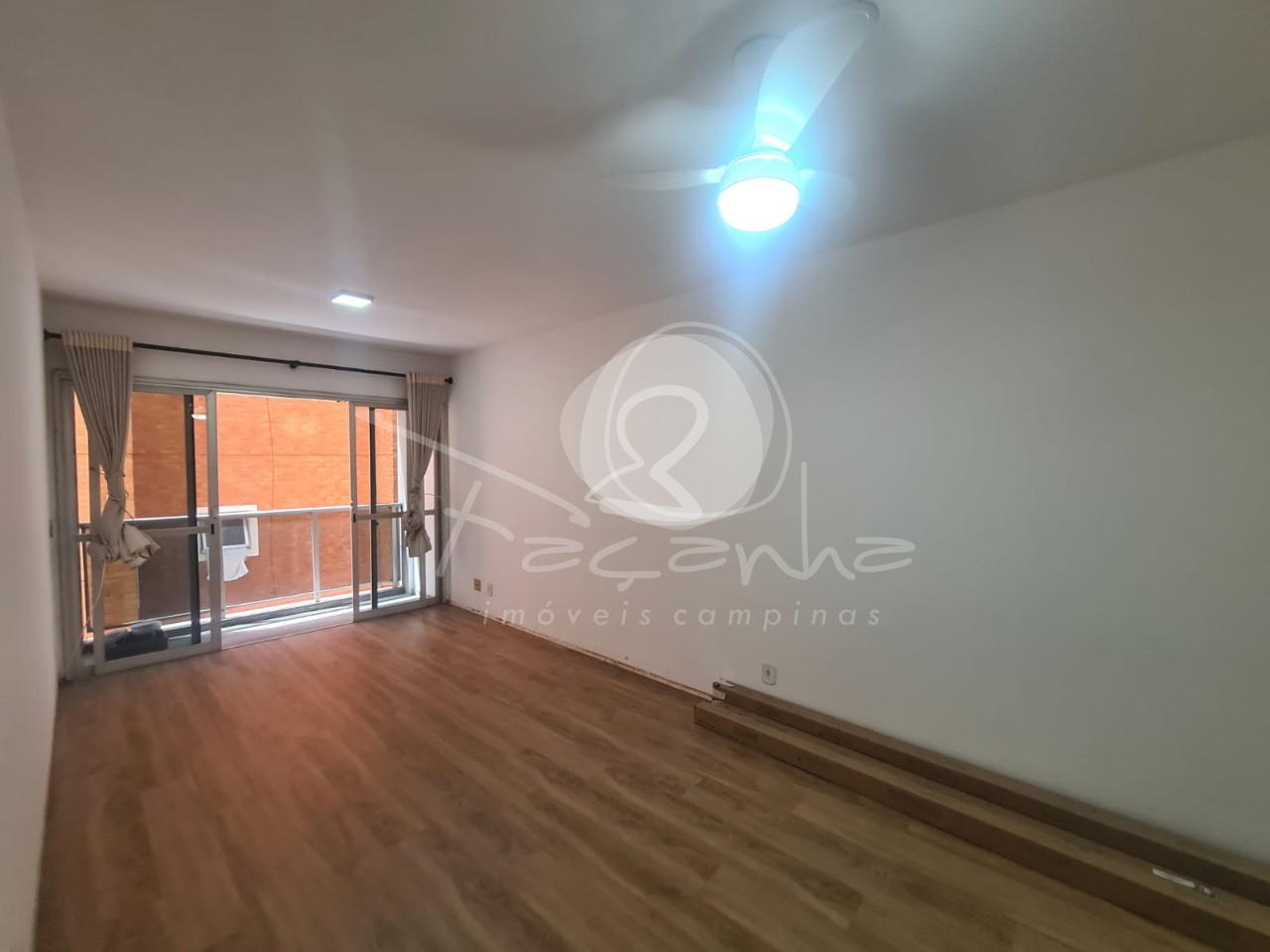 Apartamento para alugar com 2 quartos, 81m² - Foto 3