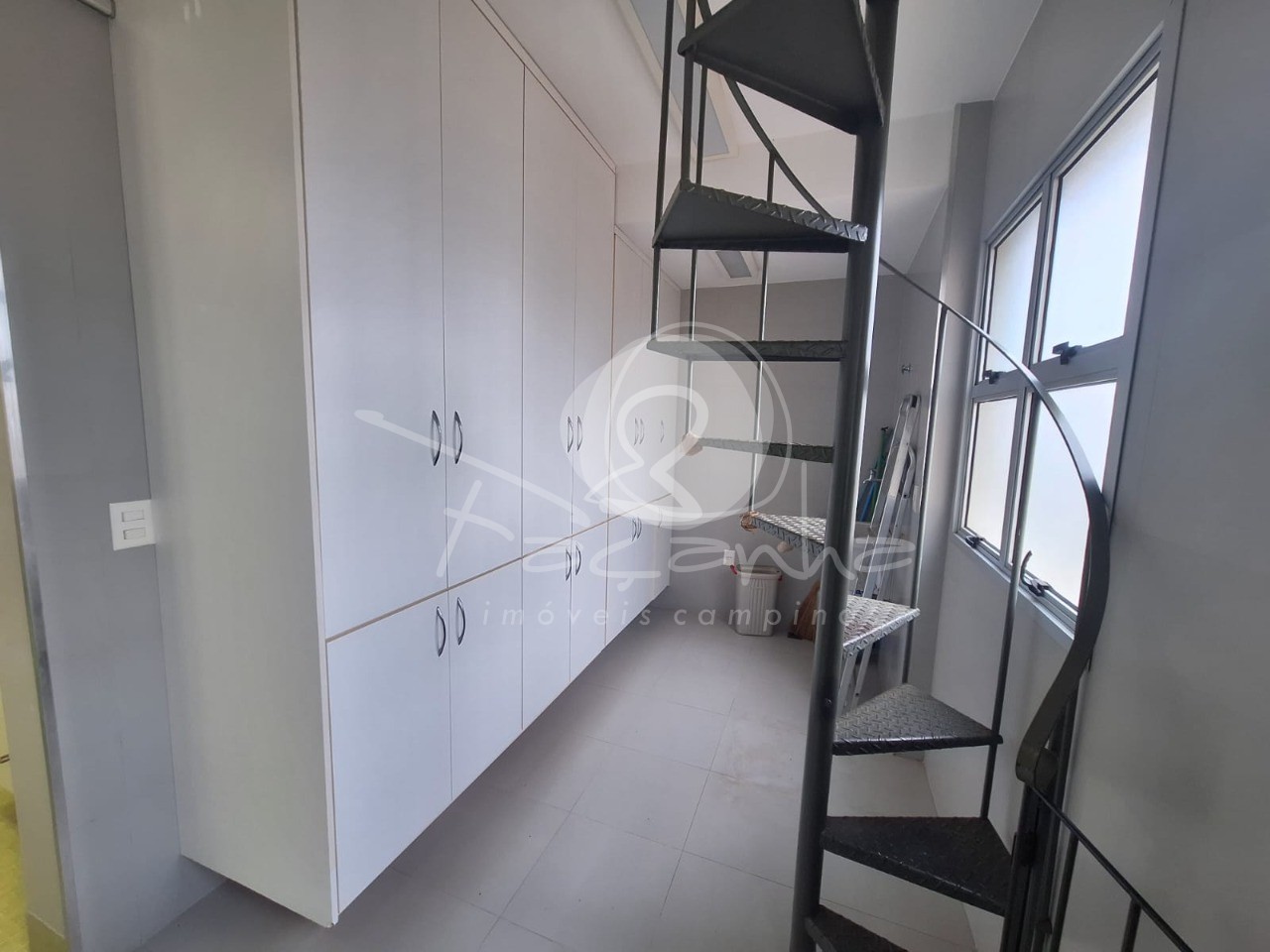 Apartamento à venda com 4 quartos, 250m² - Foto 11