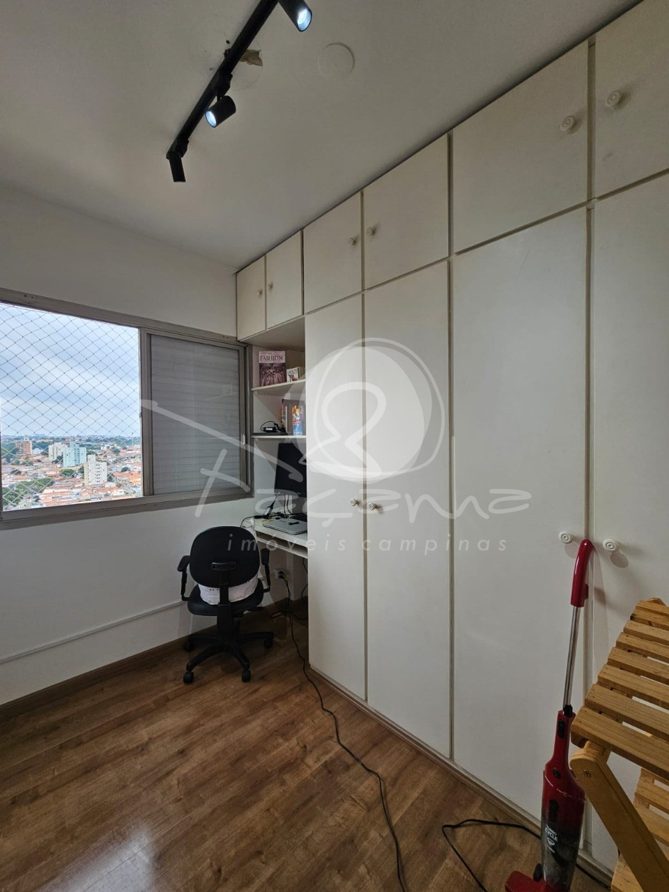 Apartamento à venda com 3 quartos, 97m² - Foto 12