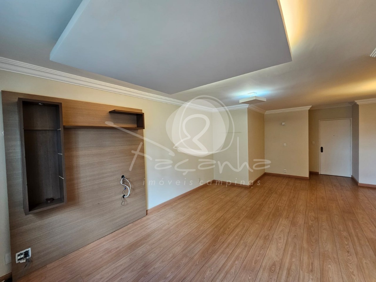 Apartamento à venda com 3 quartos, 120m² - Foto 2