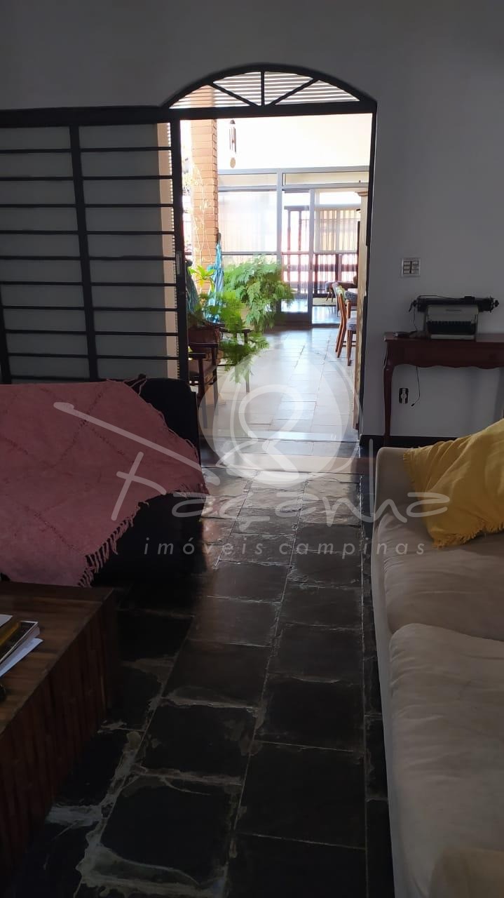 Casa à venda com 4 quartos, 350m² - Foto 17