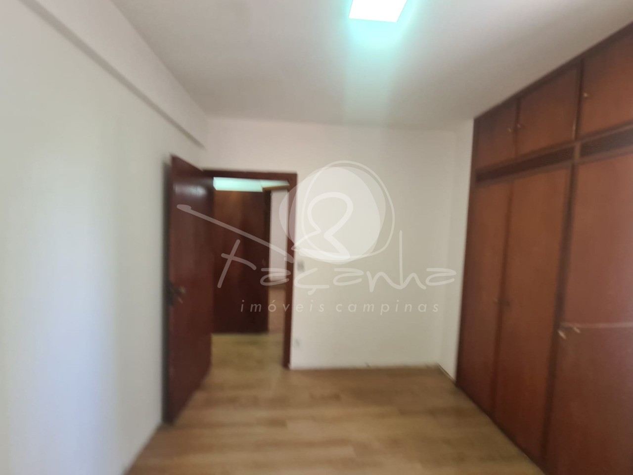 Apartamento para alugar com 2 quartos, 81m² - Foto 12