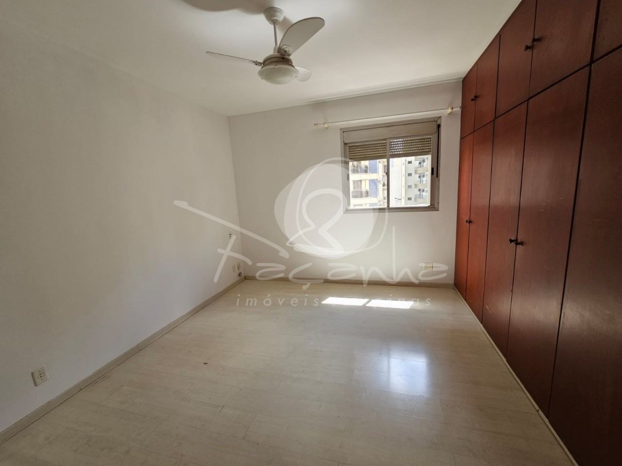 Apartamento à venda com 3 quartos, 110m² - Foto 7