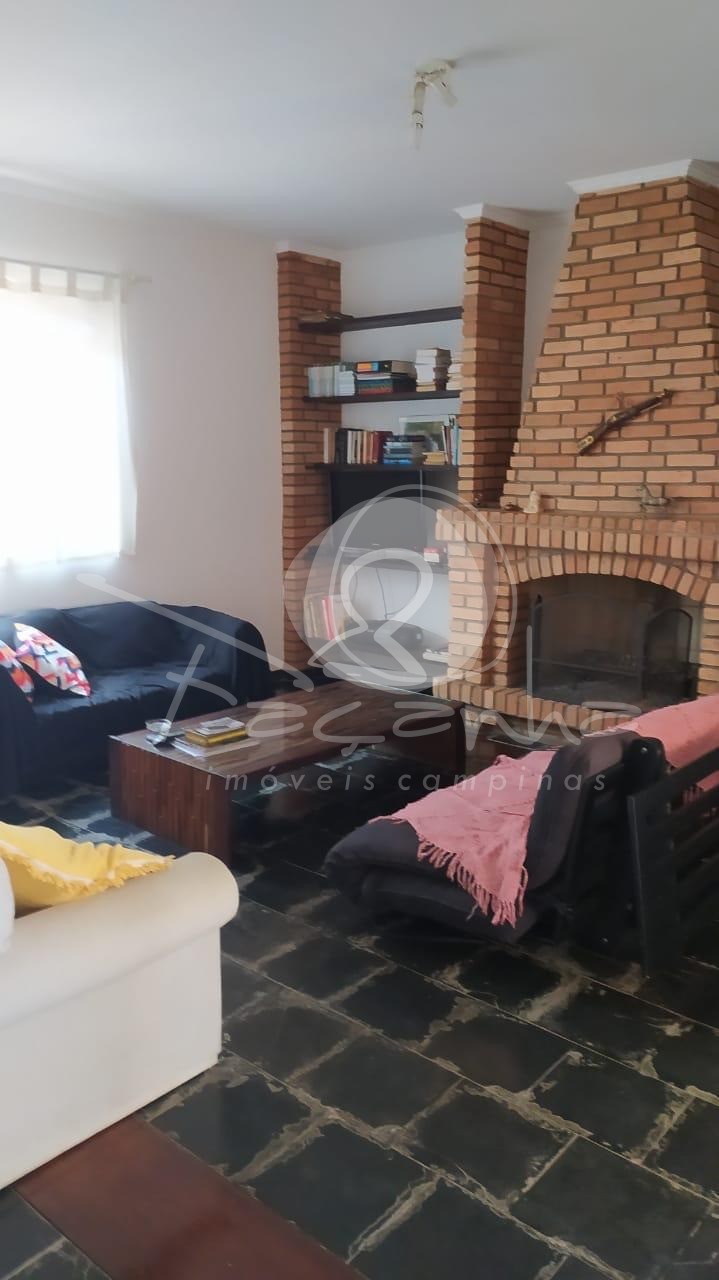 Casa à venda com 4 quartos, 350m² - Foto 1