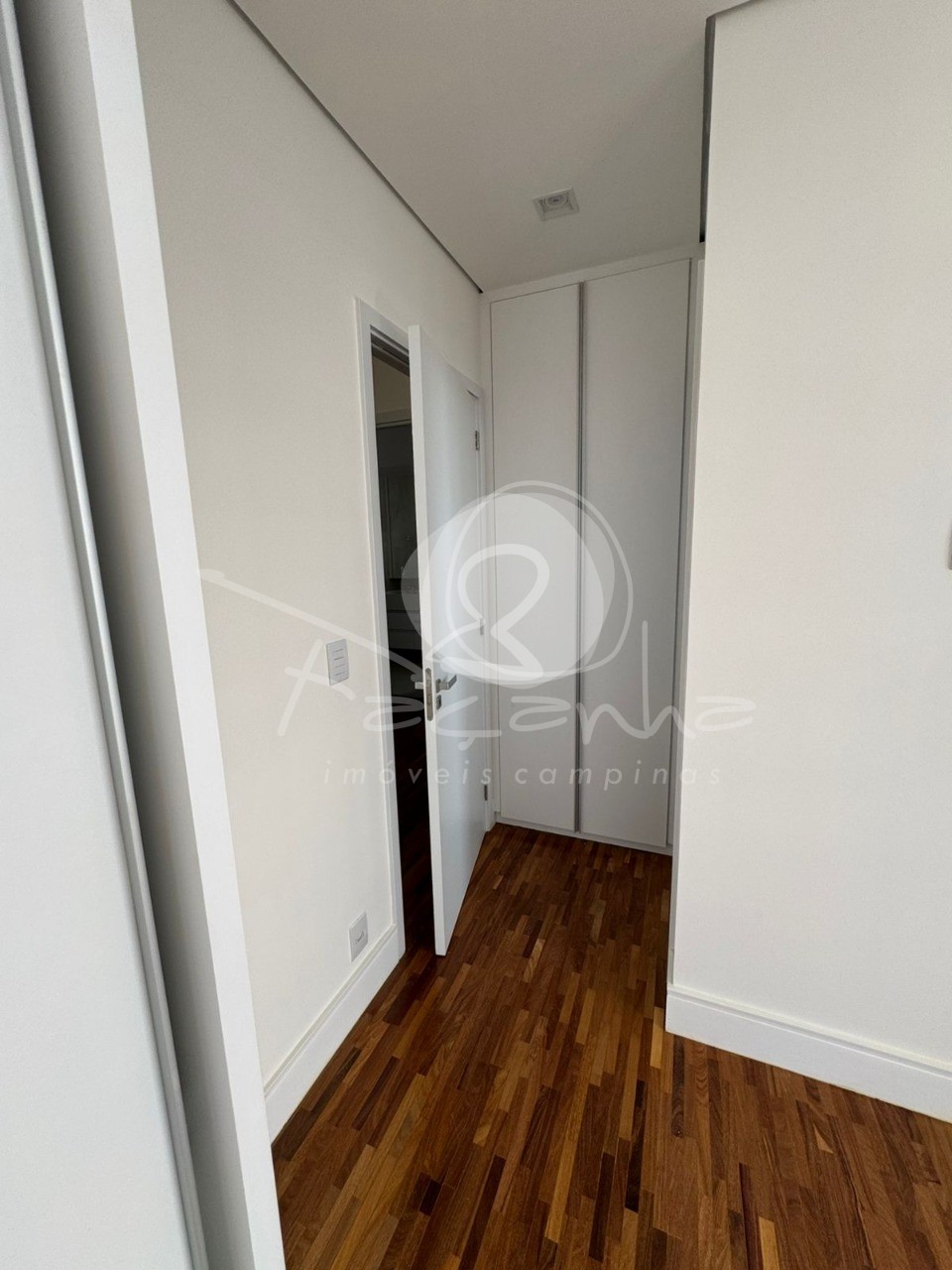 Apartamento para alugar com 3 quartos, 175m² - Foto 17