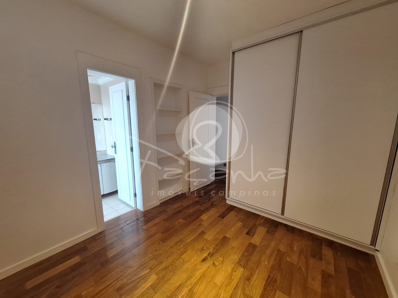 Apartamento à venda com 4 quartos, 250m² - Foto 12