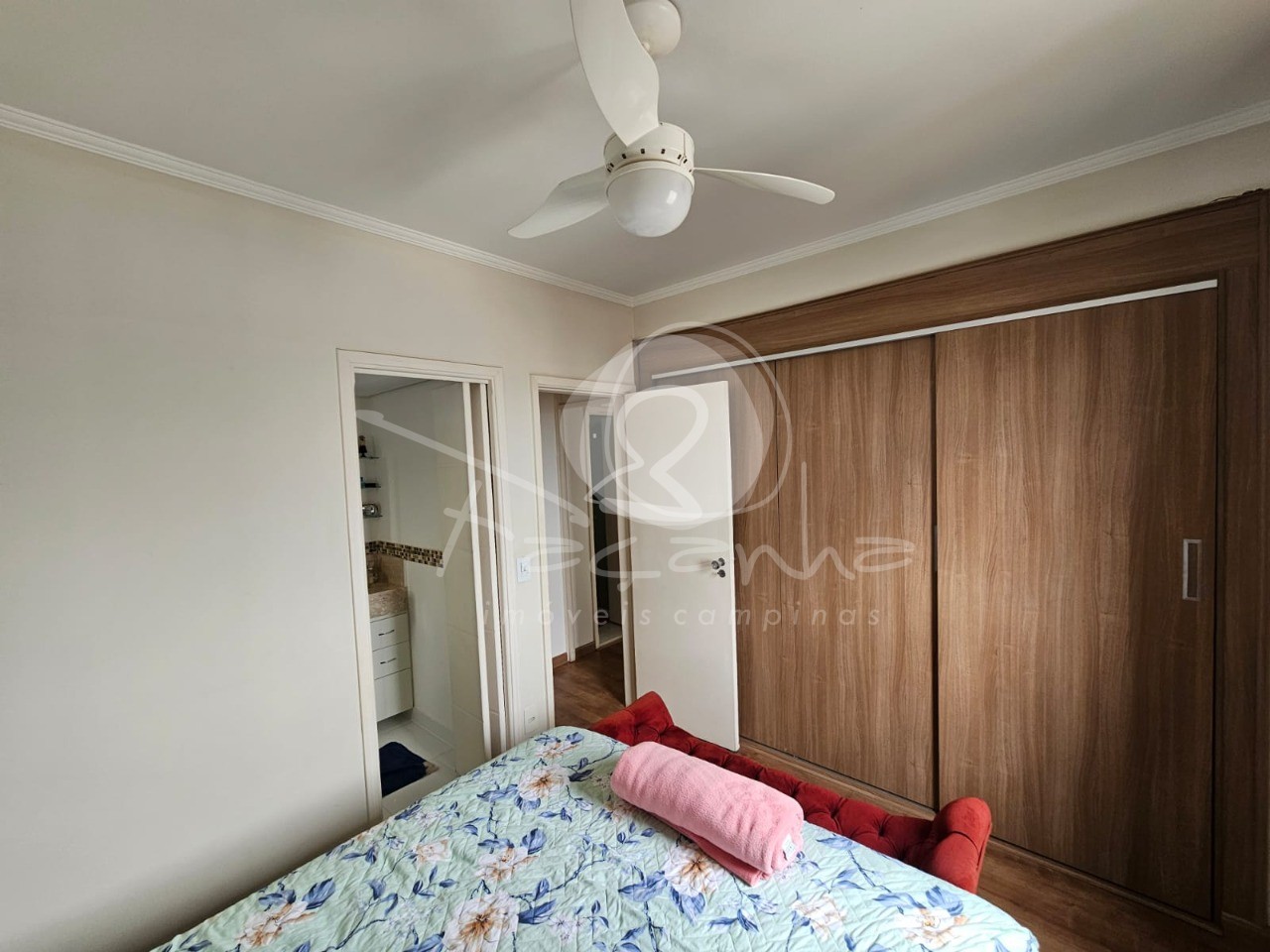 Apartamento à venda com 3 quartos, 97m² - Foto 6