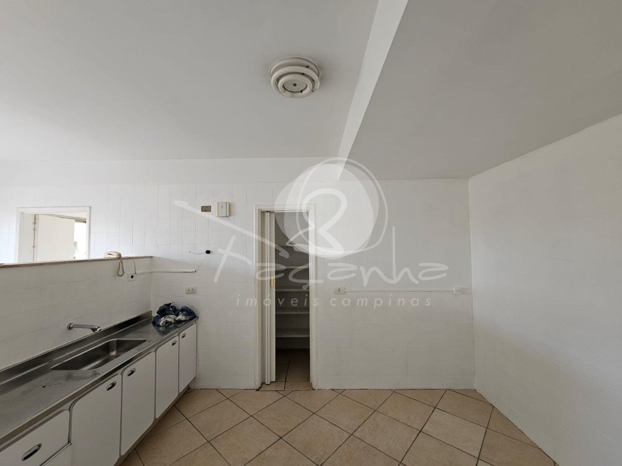 Apartamento à venda com 4 quartos, 196m² - Foto 18