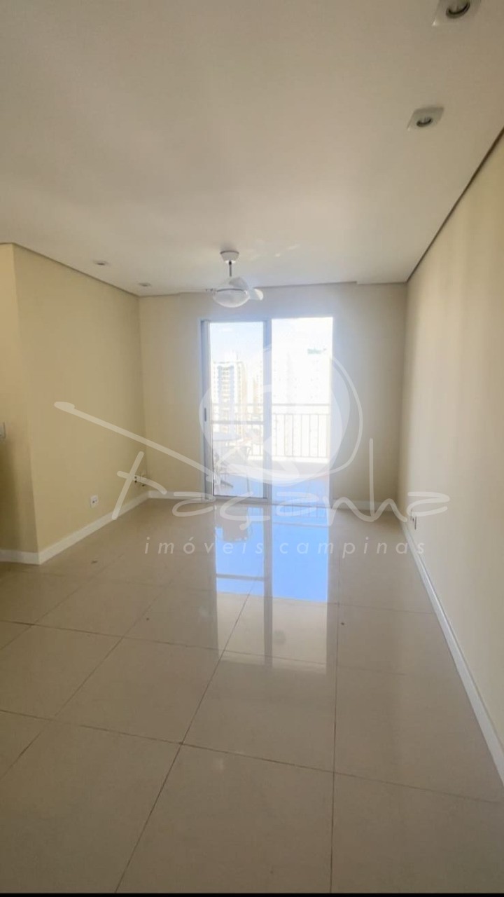 Apartamento à venda com 3 quartos, 77m² - Foto 1