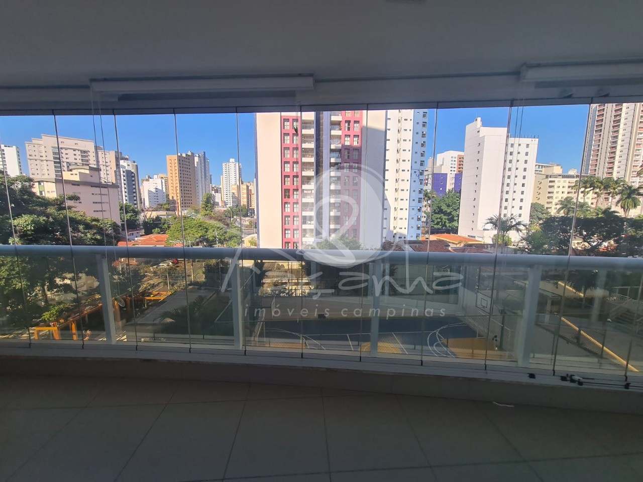 Apartamento à venda com 3 quartos, 96m² - Foto 4