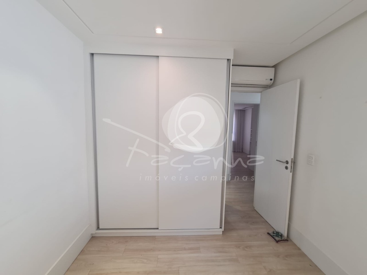 Apartamento à venda com 3 quartos, 96m² - Foto 13