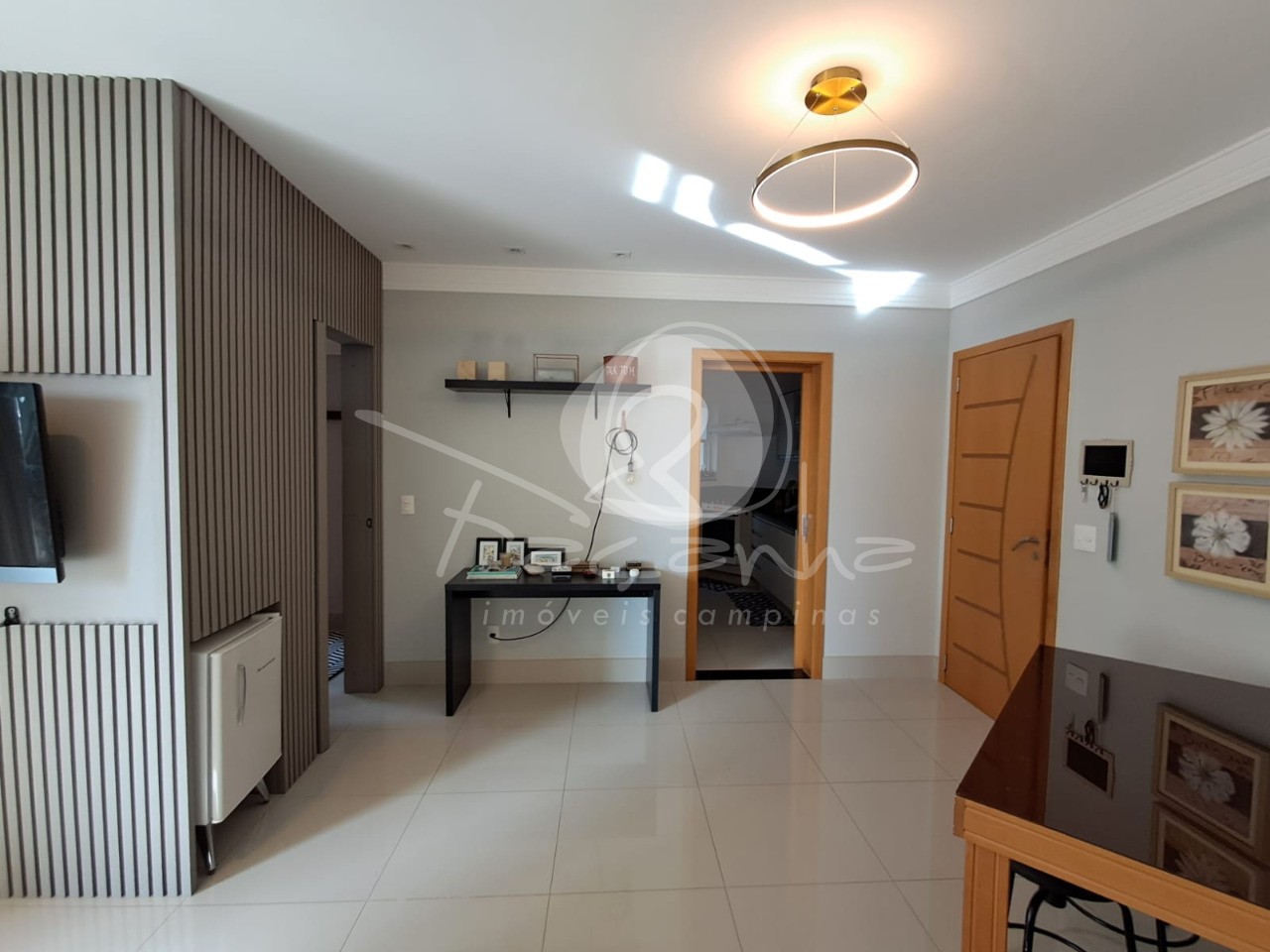 Apartamento à venda com 2 quartos, 71m² - Foto 2