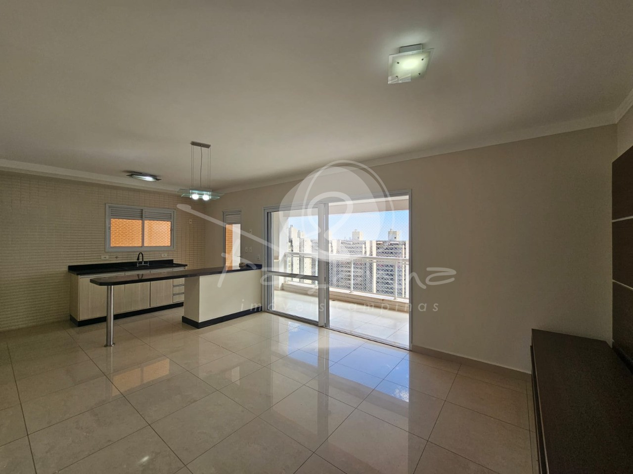 Apartamento para alugar com 3 quartos, 119m² - Foto 2