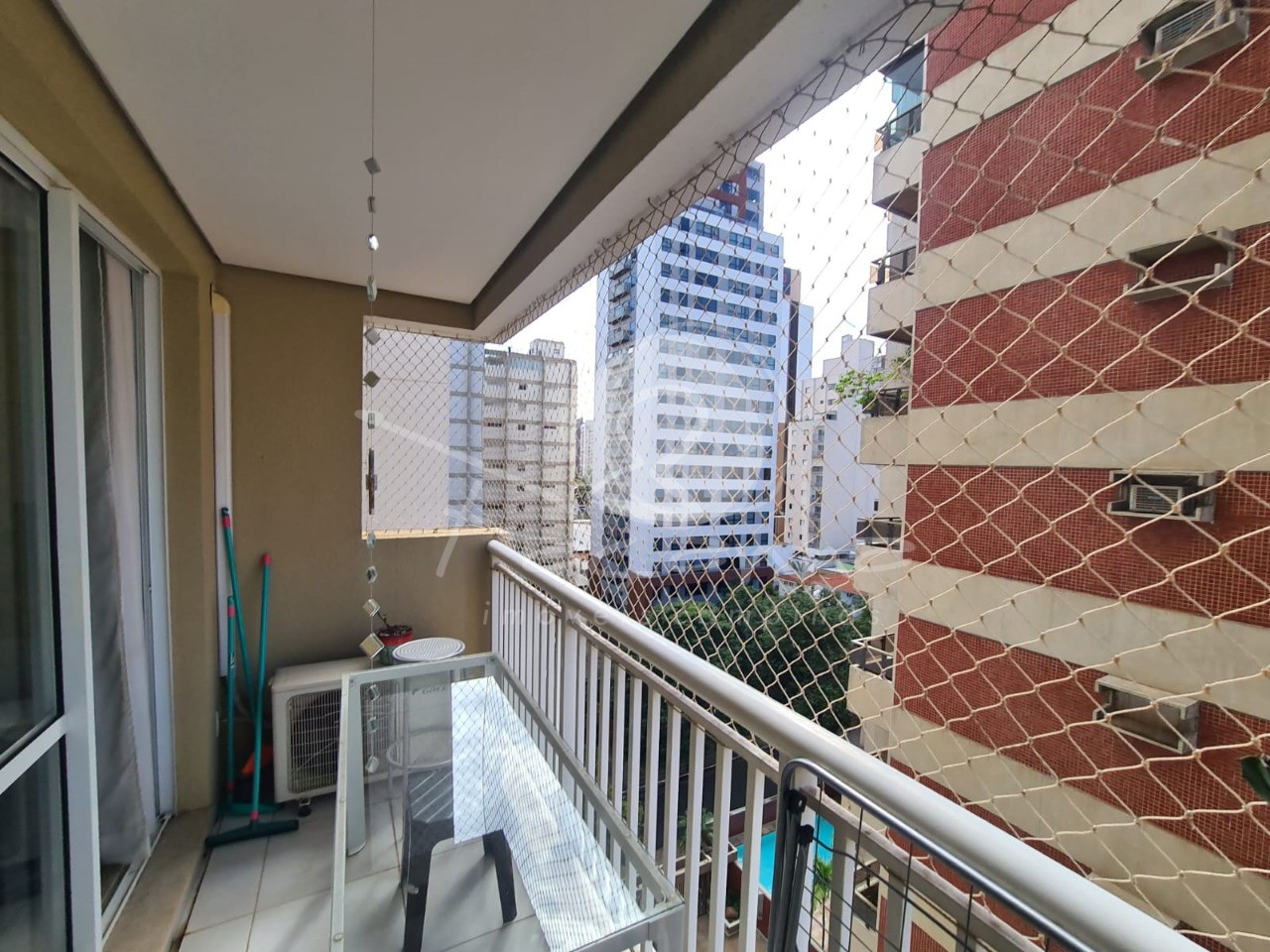 Apartamento à venda com 1 quarto, 55m² - Foto 8